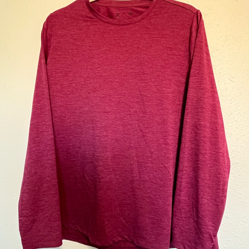 Xersion Women's Long Sleeve Crewneck Tee in Heather Raspberry